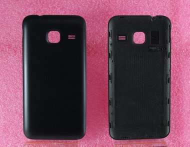 Задняя крышка для Samsung Galaxy J1 mini (J105F) (черная) — 1