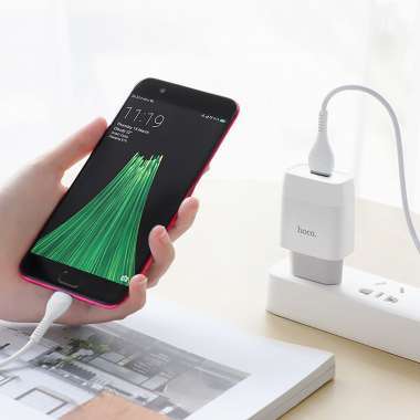 Сетевое зарядное устройство HOCO C72A Glorious с кабелем micro-USB (белое) &mdash; 10